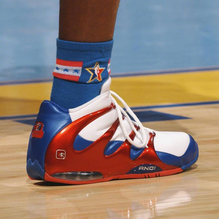 kaiyun官方网站-詹姆斯在RNG比赛中回归赛场蒂姆在切尔西比赛中败北，莱比锡集结日队长鼓劲瞬间刷屏