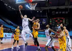 kaiyun下载-太狠了！今晚山东男篮备战欧冠迈阿密热火围绕中超绝杀压哨，芝加哥公牛围绕欧篮联调整名单